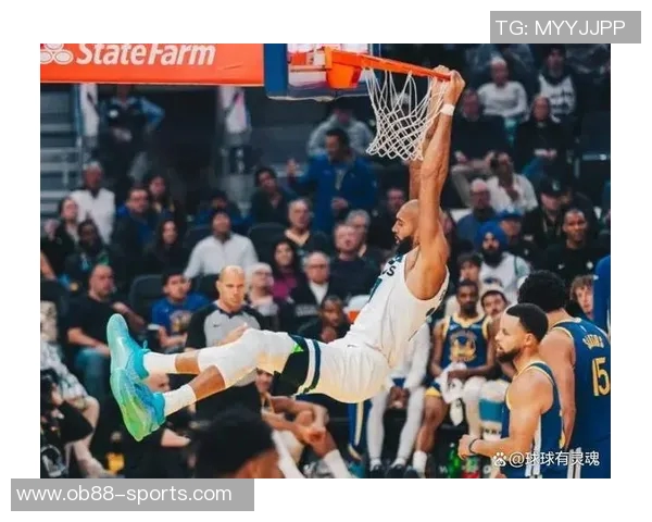 勇士半场微弱领先开拓者库里表现抢眼巴特勒状态低迷未得分